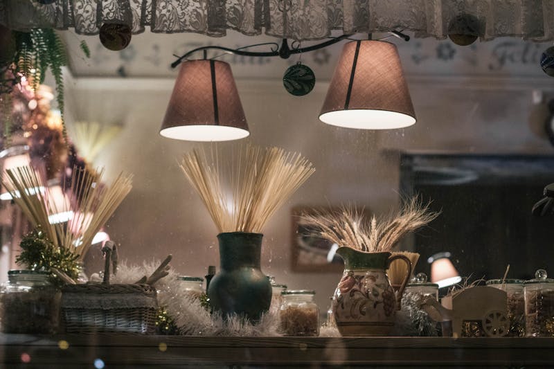 Imos Pizza restaurant interior — warm, welcoming dining atmosphere